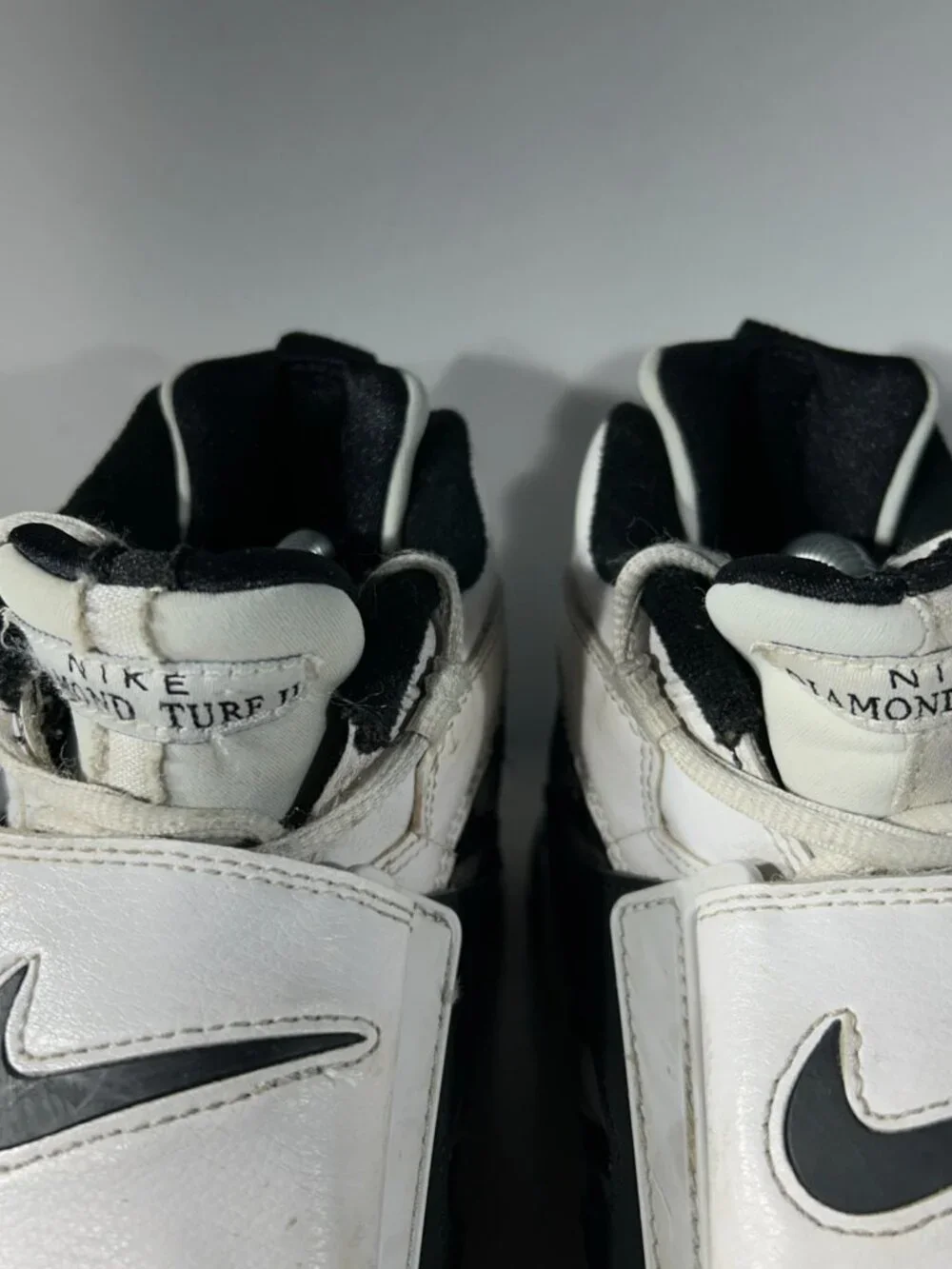 Nike Air Diamond Turf 2 Mens Shoes Size 9 White Black Leather Sneakers Mid Top
